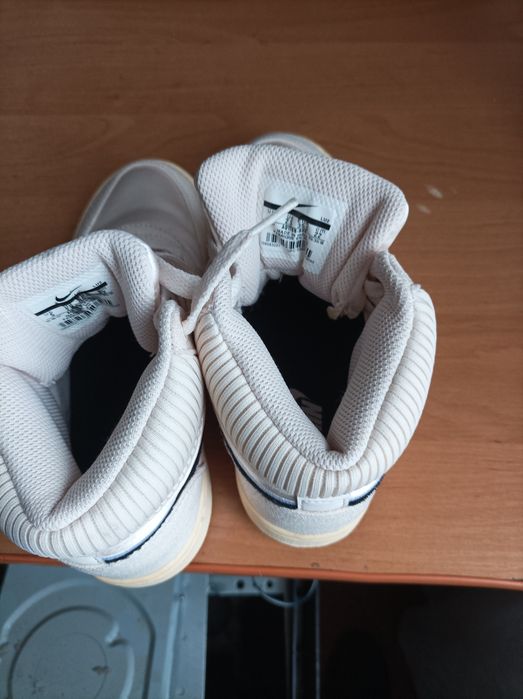 Кросівки дитячі нові