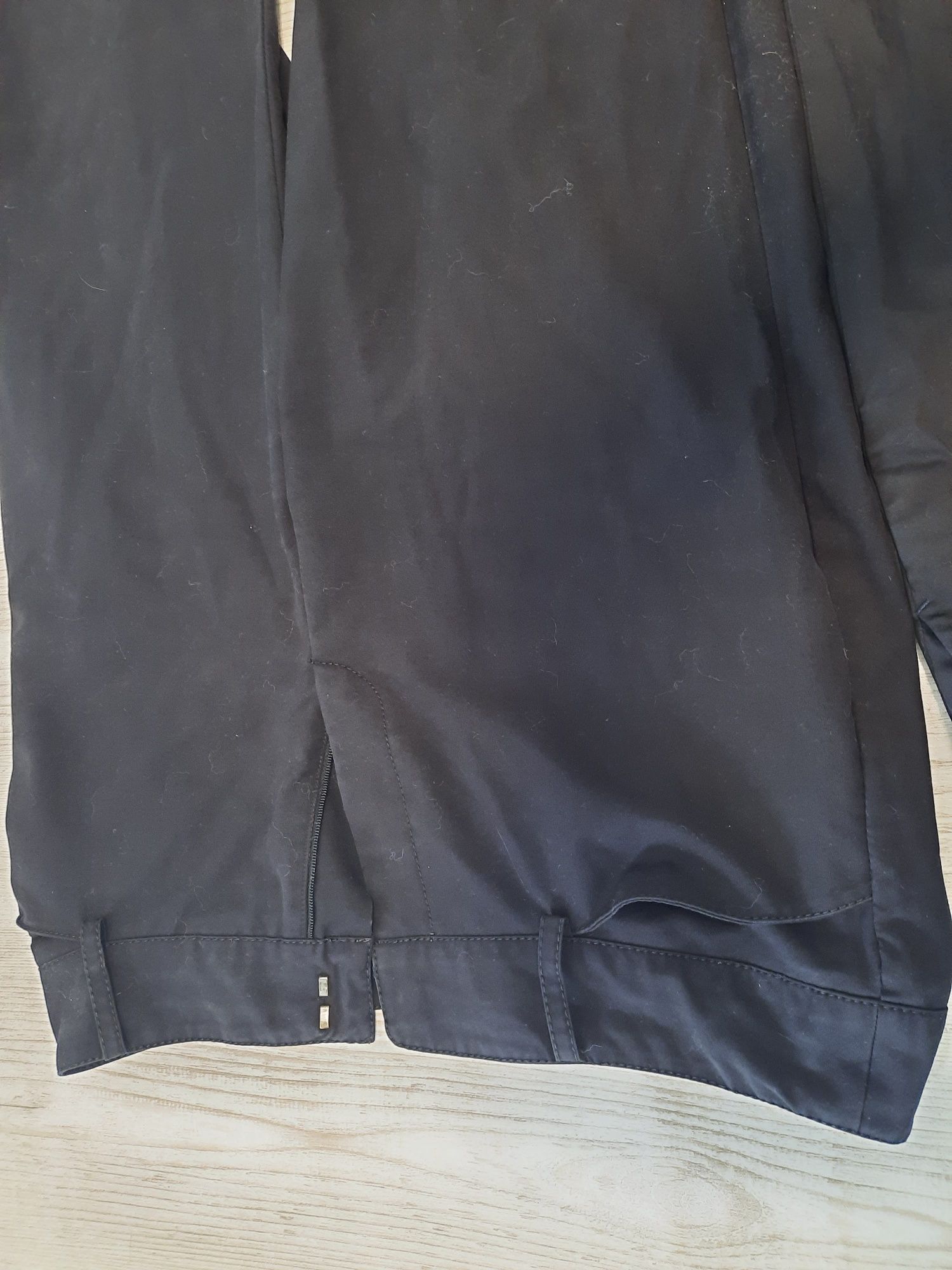 Spodnie damskie Massimo dutti  rozmiar M / 38 . 2 sztuki za 25 zł