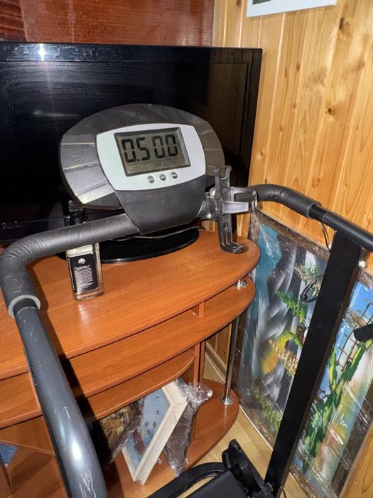 Бігова доріжка механічна