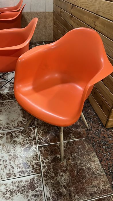 Дивани офисні для кафе баров дома