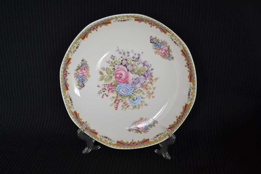 Terrina + Prato decorativo em cerâmica Limoges pintados à mão