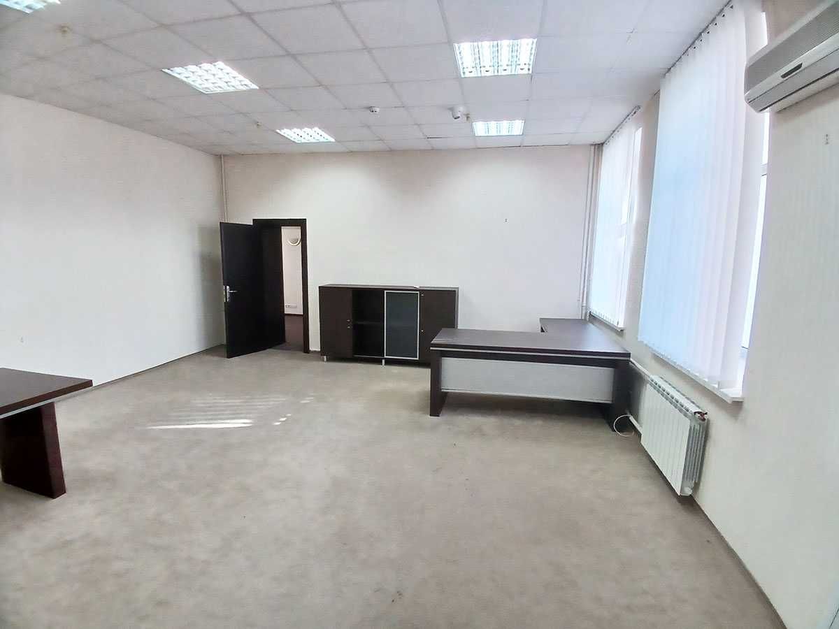 Від власника Окрема будівля 1280 м² Мазепи вул. 10 Метро Арсенальна