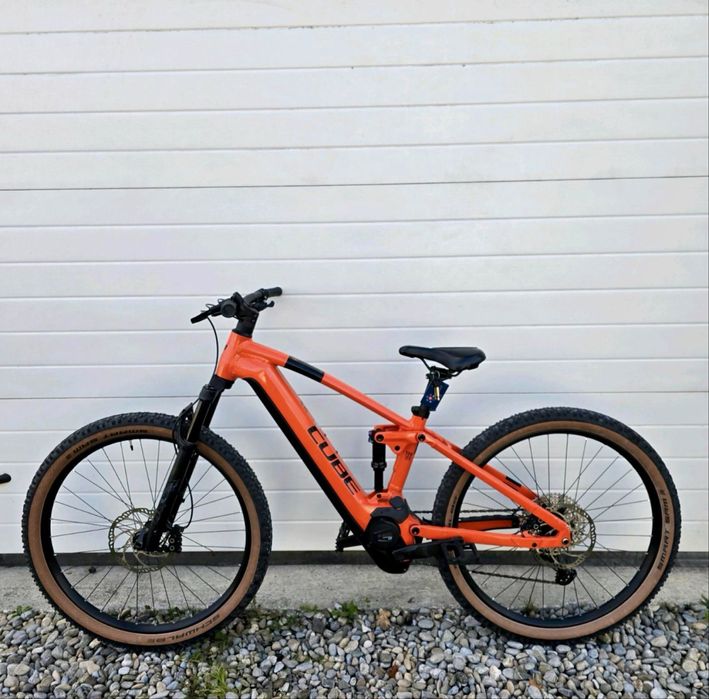 CUBE Stereo Hybrid 120 Race 625 – M / 18" – 2022 – 3400 km