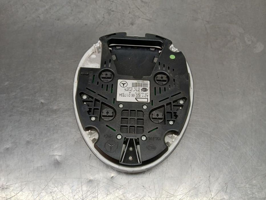 Plafonier frente MERCEDES-BENZ Classe E (W211)