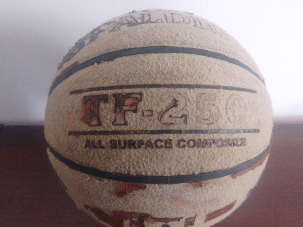 SPALDING  TF-250 All SURFACE COMPOSITE Pilka do koszykowki