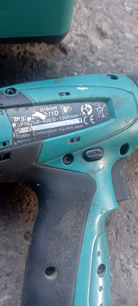 Шуруповерт  Makita 6271 D