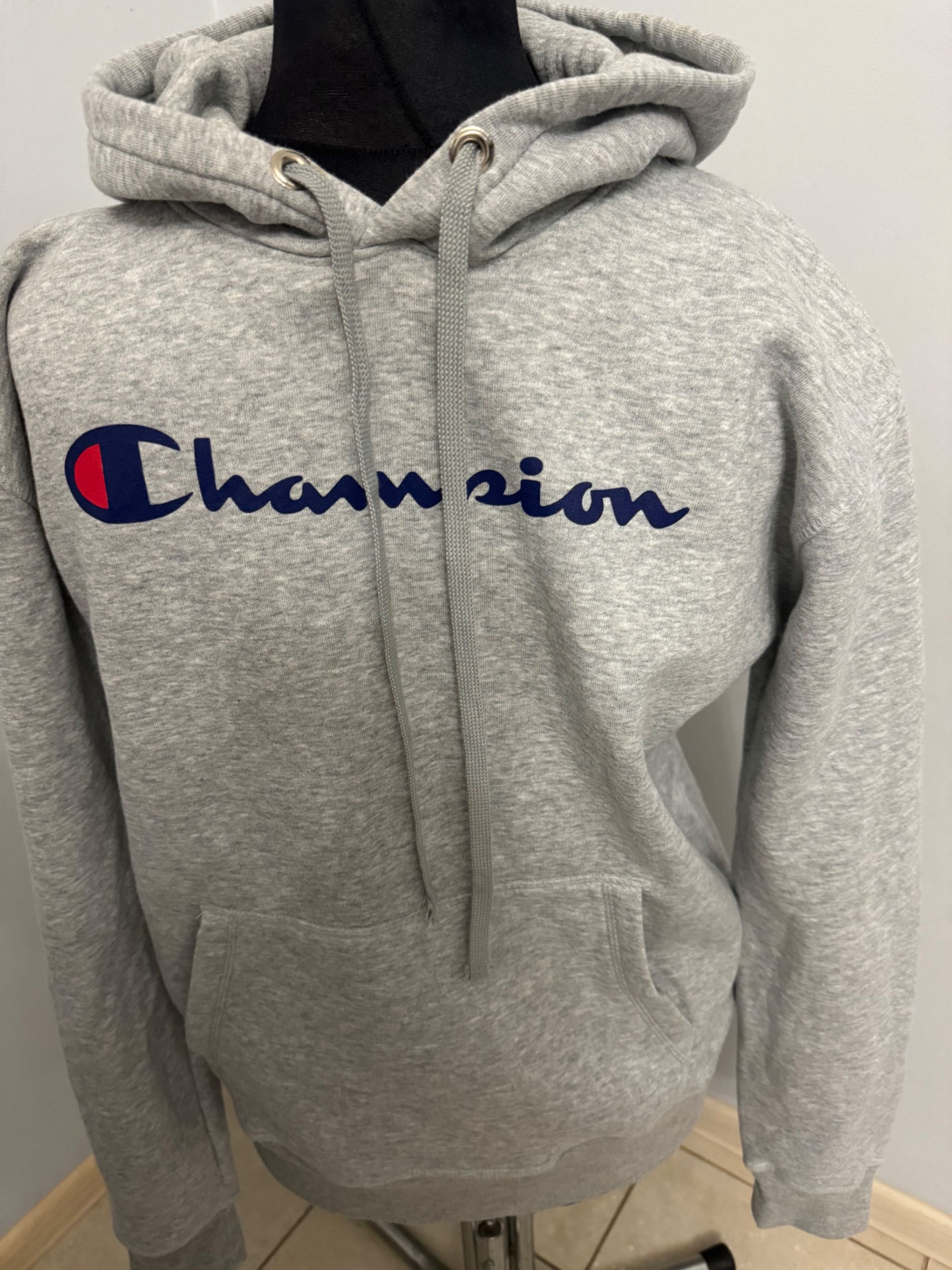 Champion szara bluza kangurka , bawełniana z wielkim logo r. M uniseks