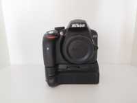 Nikon D3300 (como nova) apenas 7900 disparos + Grip + Bateria extra