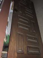Porta de Entrada em castanho