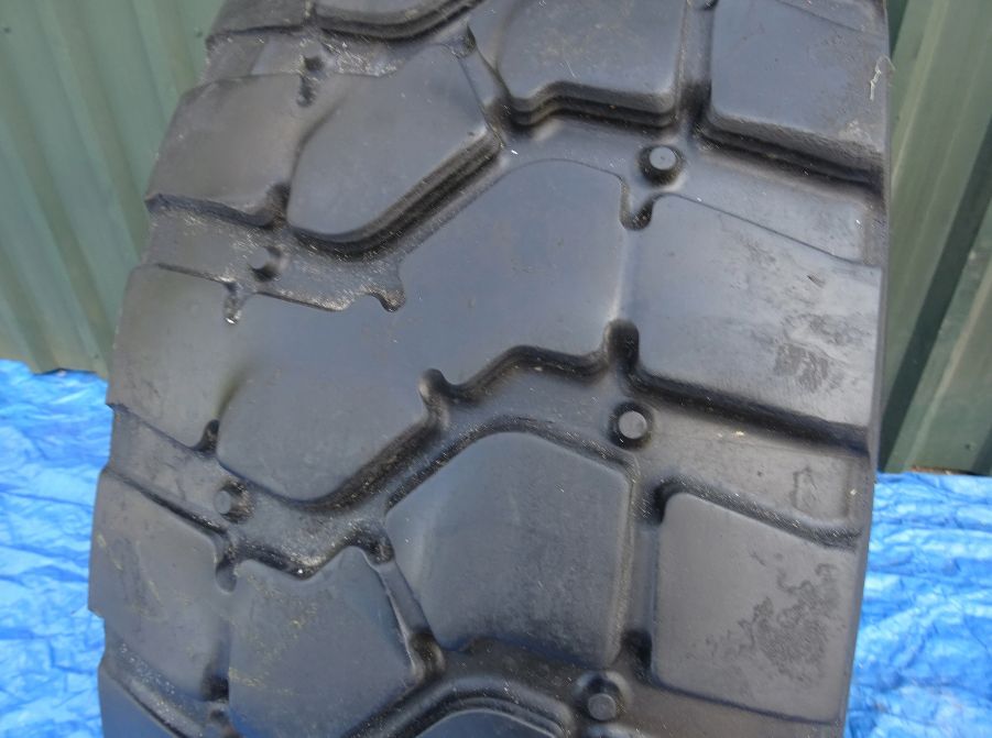 Opona 395/85 R - 20 Pirelli Ps 22 Pista