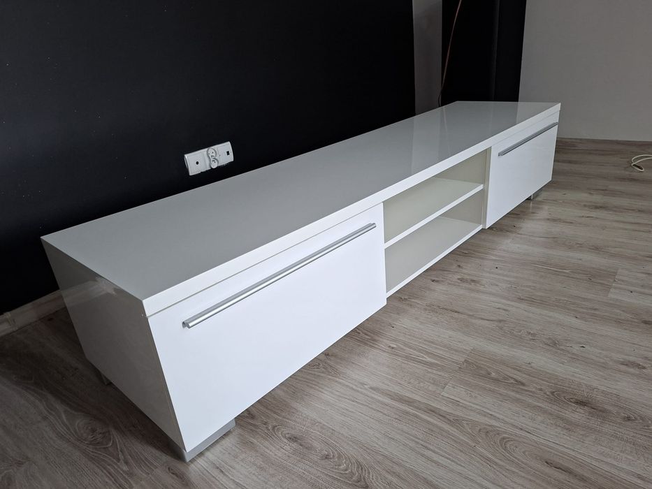 Szafka RTV z 2 szufladami