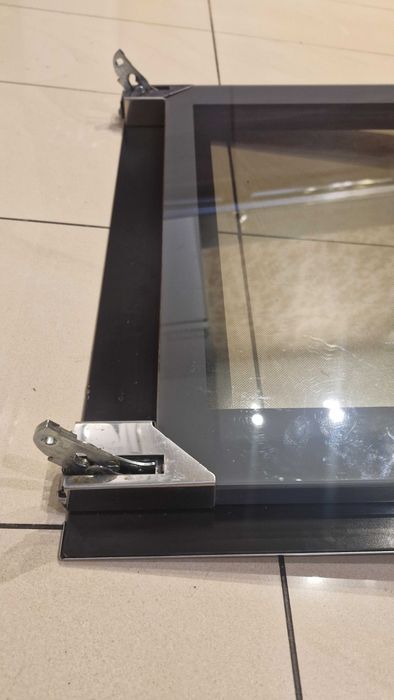 Kompletne drzwiczki do piekarnika Siemens HB84K552