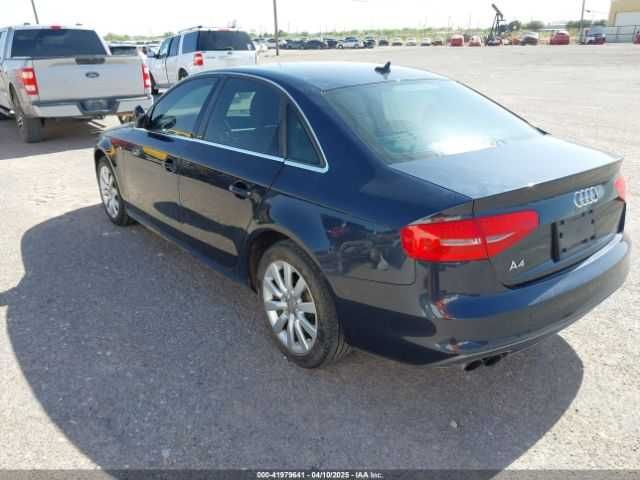 AUDI A4 2.0T Premium 2015