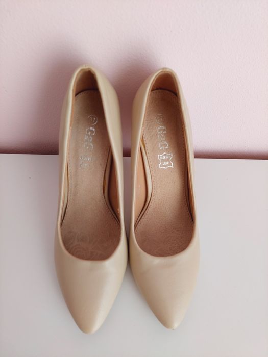 Kremowe szpilki G2G 37 Aten bardzo dobry