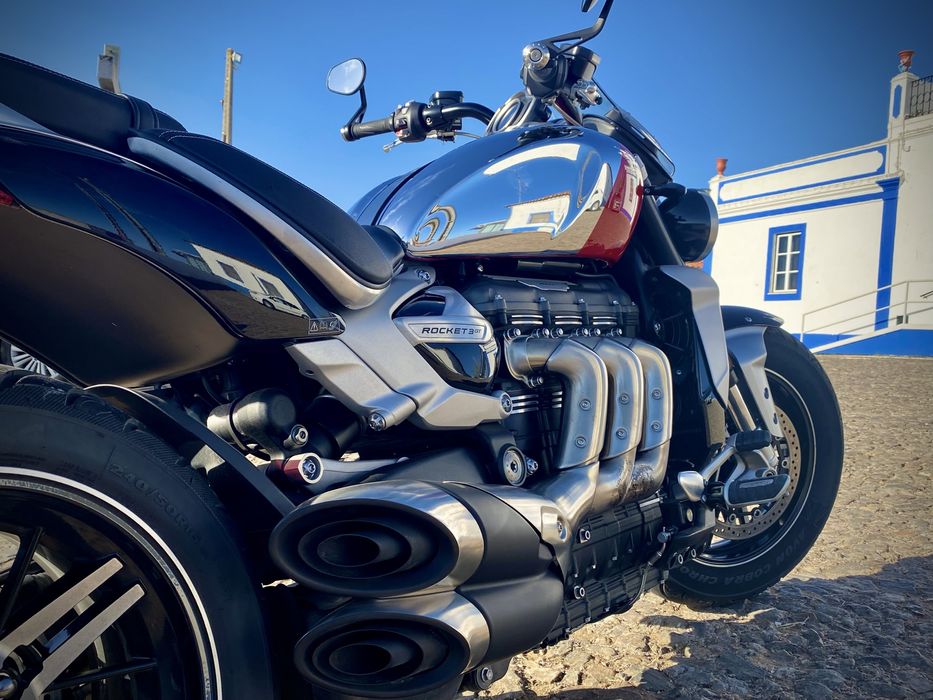 Triumph Rocket III GT, edição limitada Chrome Edition