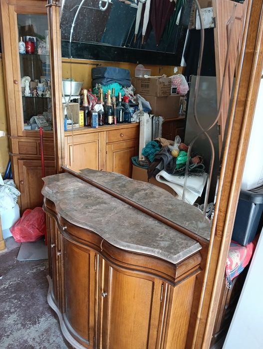 Sapateira em madeira maciça