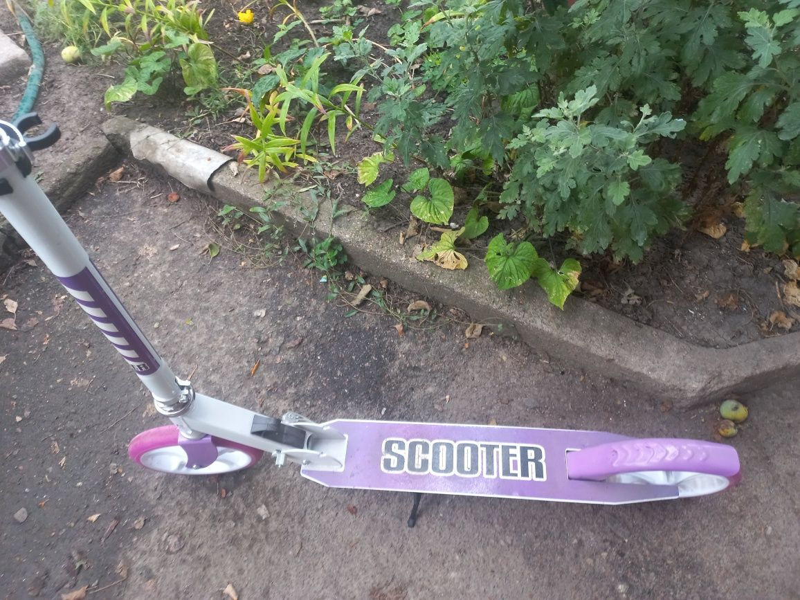 Продам Scooter другий в подарок для хлопчика!!!
