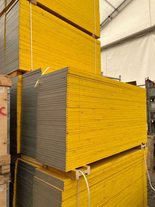 Płyta trójwarstwowa, sklejka szalunki stropowe Podpory dźwigary legary