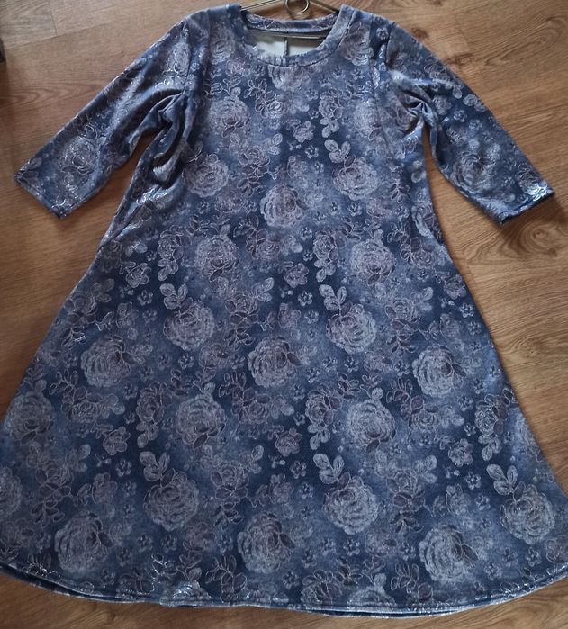 Женское платье нарядное