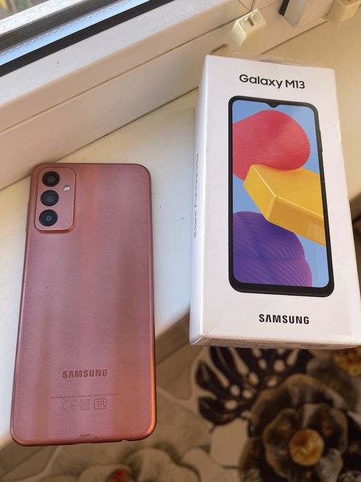 Телефон Samsung galaxy M13 4/64