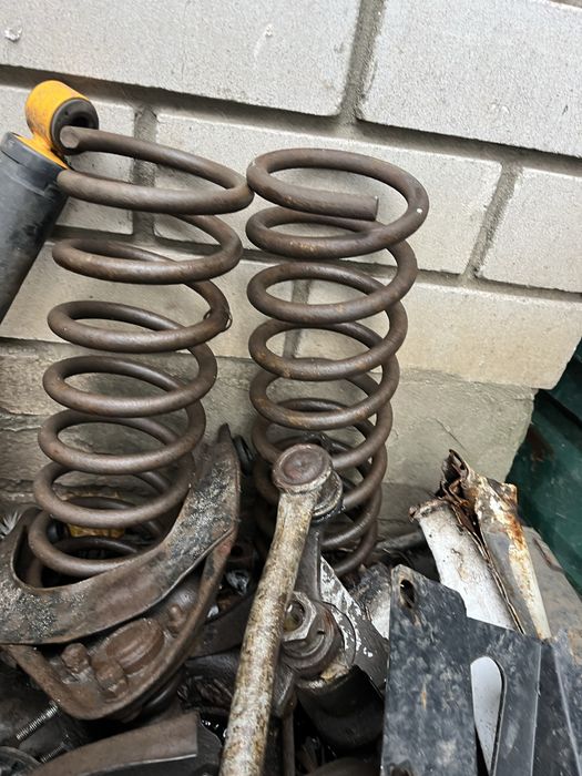 Пружини ваз 2104