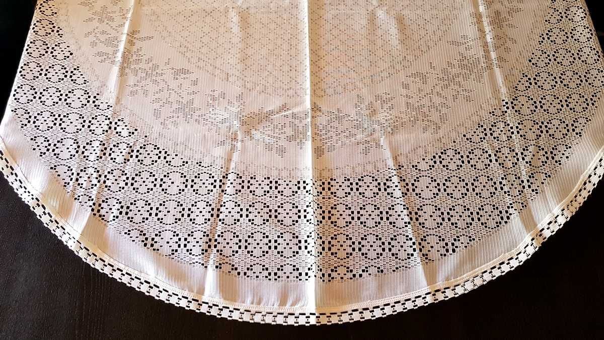 1 toalha de mesa em renda branca 260 x 160 cm decoração geométrica