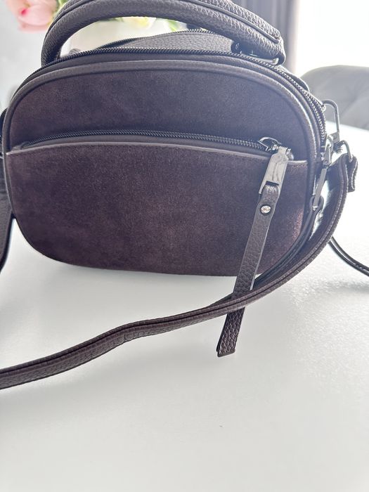 Жіноча шкіряна сумочка