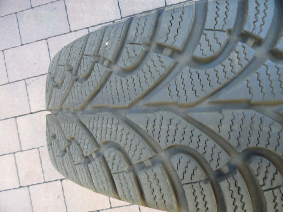 185/70R14 Uniroyal Komplet 4 sztuki ZIMA 2024 rok JAK NOWE