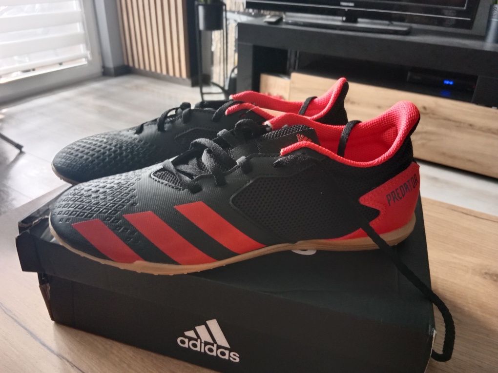 Buty adidas predator