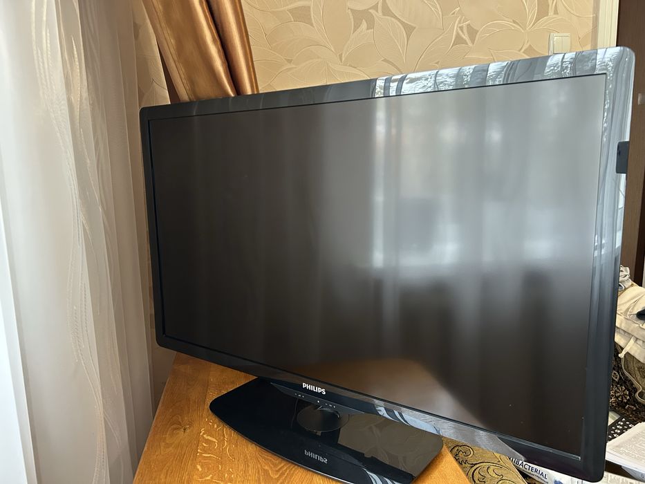 Продам Телевізор philips 40PFL5206H/58 САМОВИВІЗ