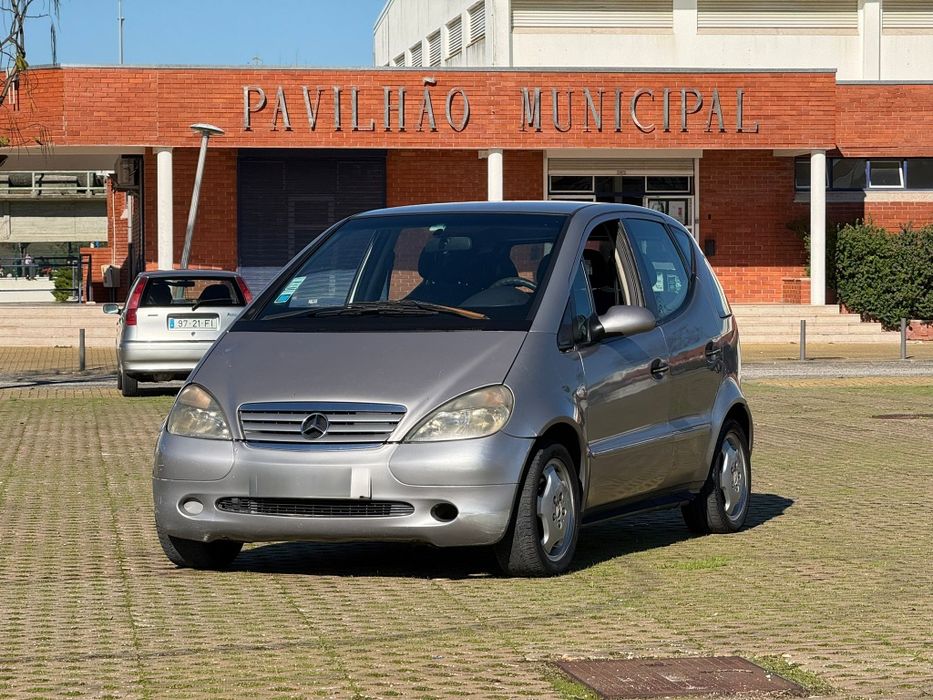 Mercedes Benz A140i em bom estado