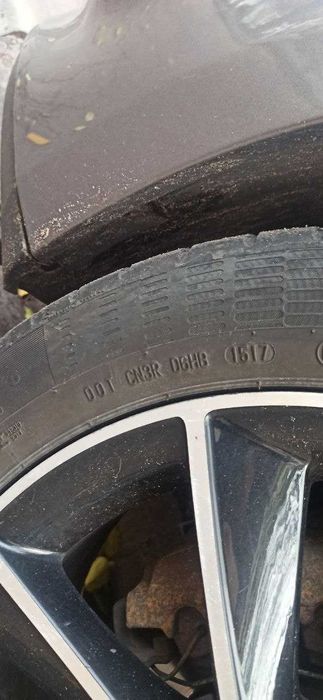 Continental гума шини 215 55 r17 (без дисків)