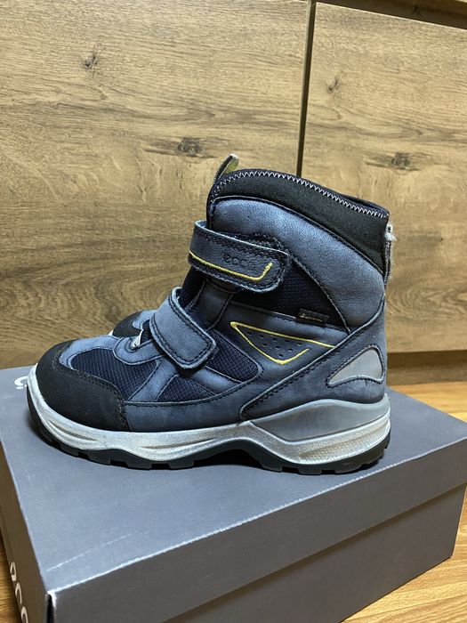 Чоботи на хлопчика  зима розмір 35