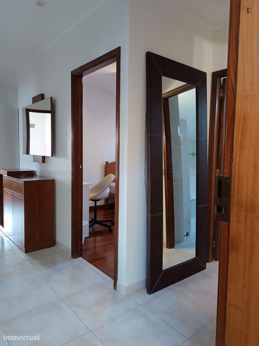 Quarto - localizado em Leiria