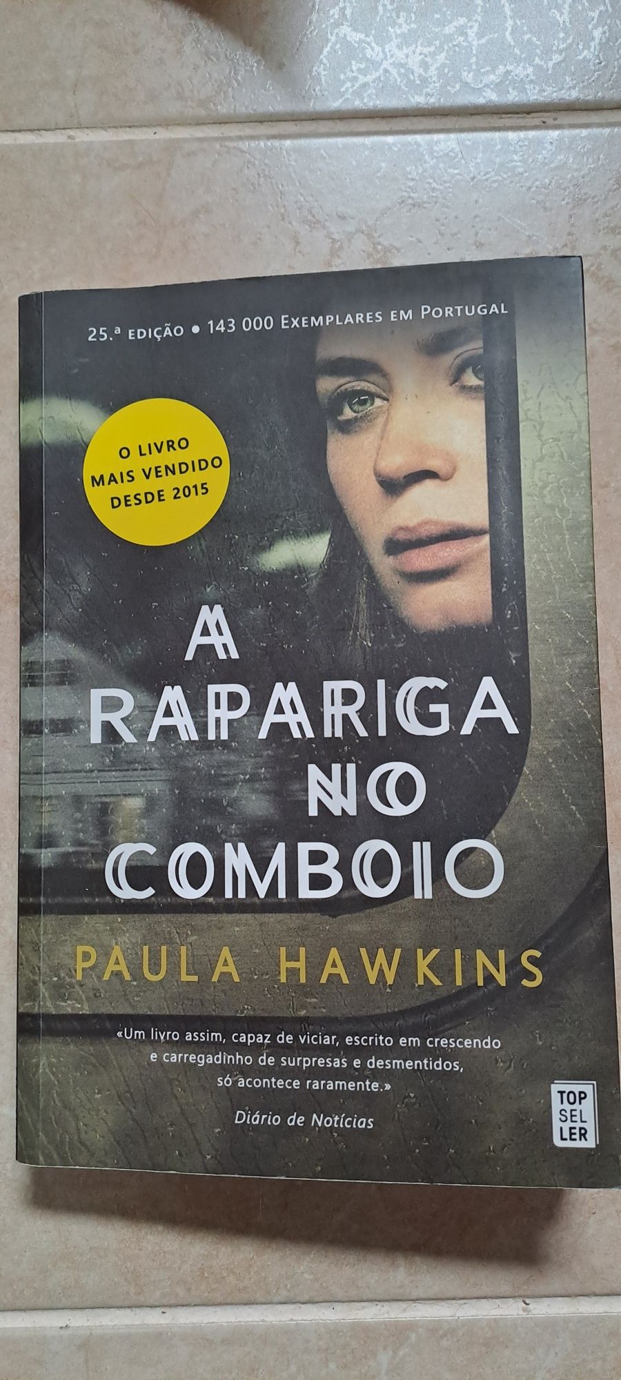 Livro a rapariga no comboio