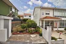 Moradia Independente T4 em Porto Salvo