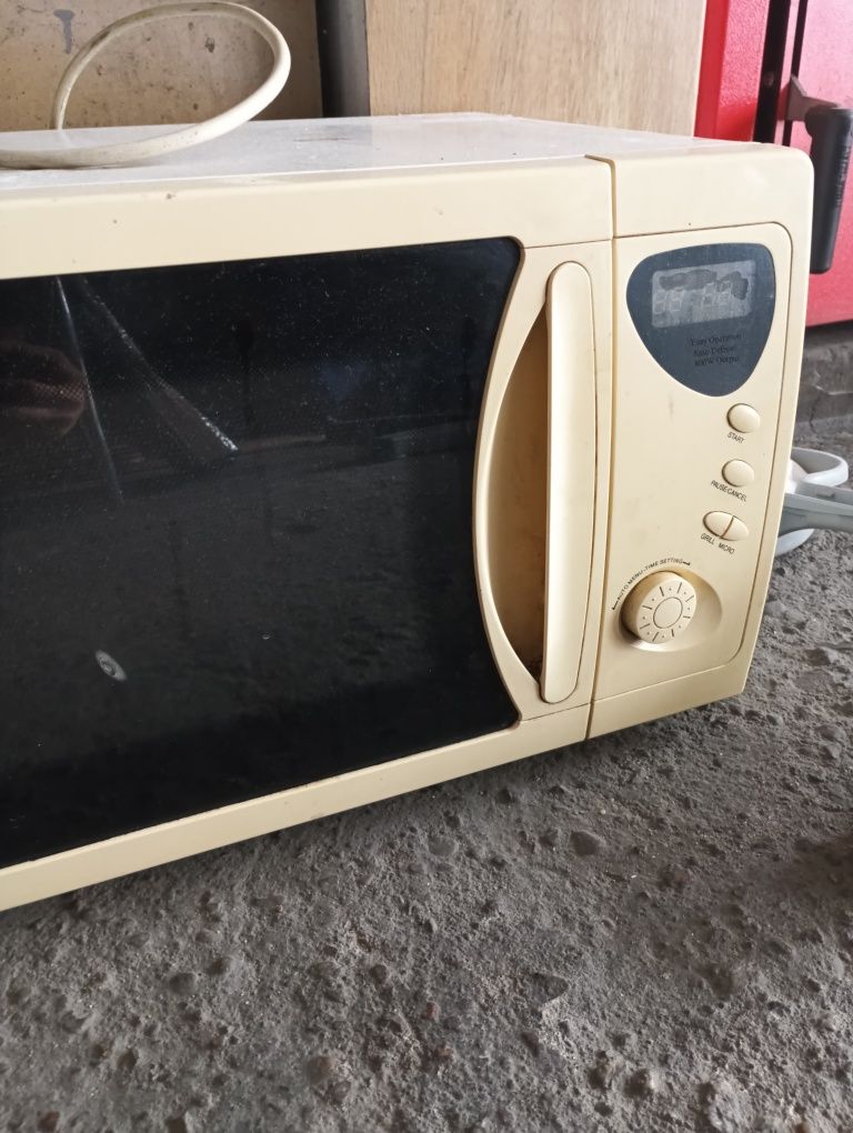 Mikrofalówka gorenje sprawna 800 w