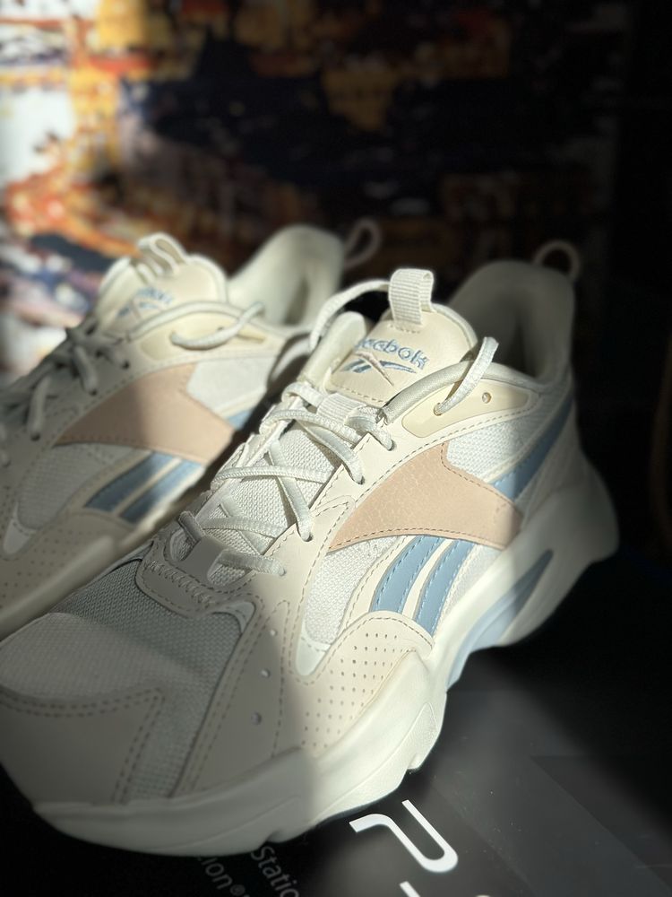 Кроссівки Reebok оригінал р. 37.5