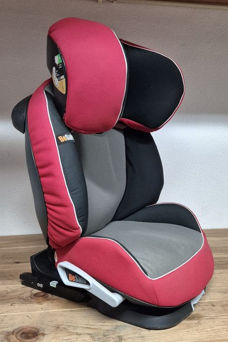 Cadeira Auto BeSafe izi Up X3 isofix - 4 aos 12 anos