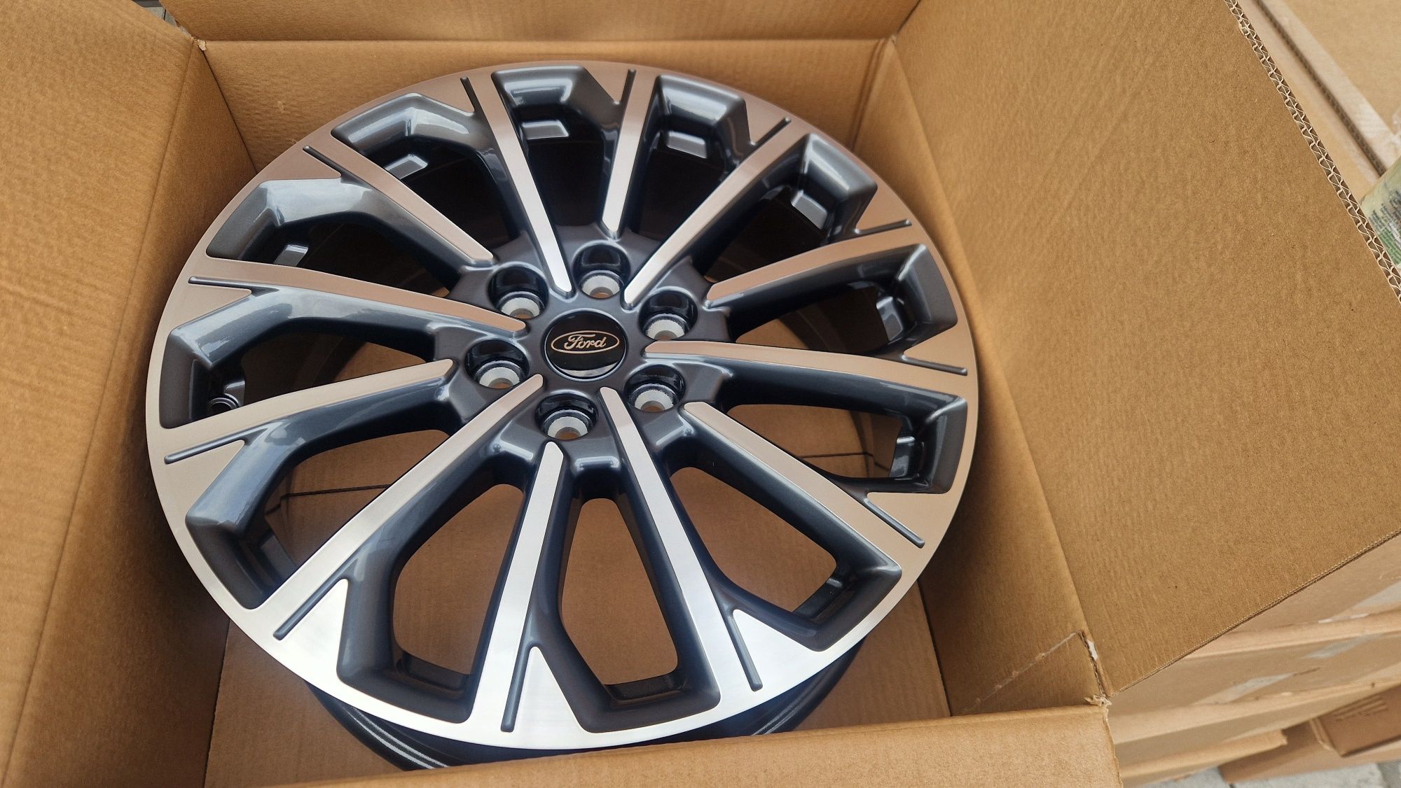 Nowe Felgi Ford Transit Custom Tourneo 19" Oryginał  Fvat