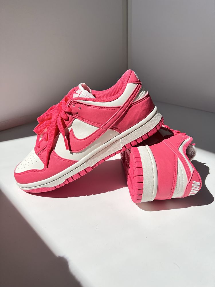Nuke Dunk Low Aster Pink нові, оригінал