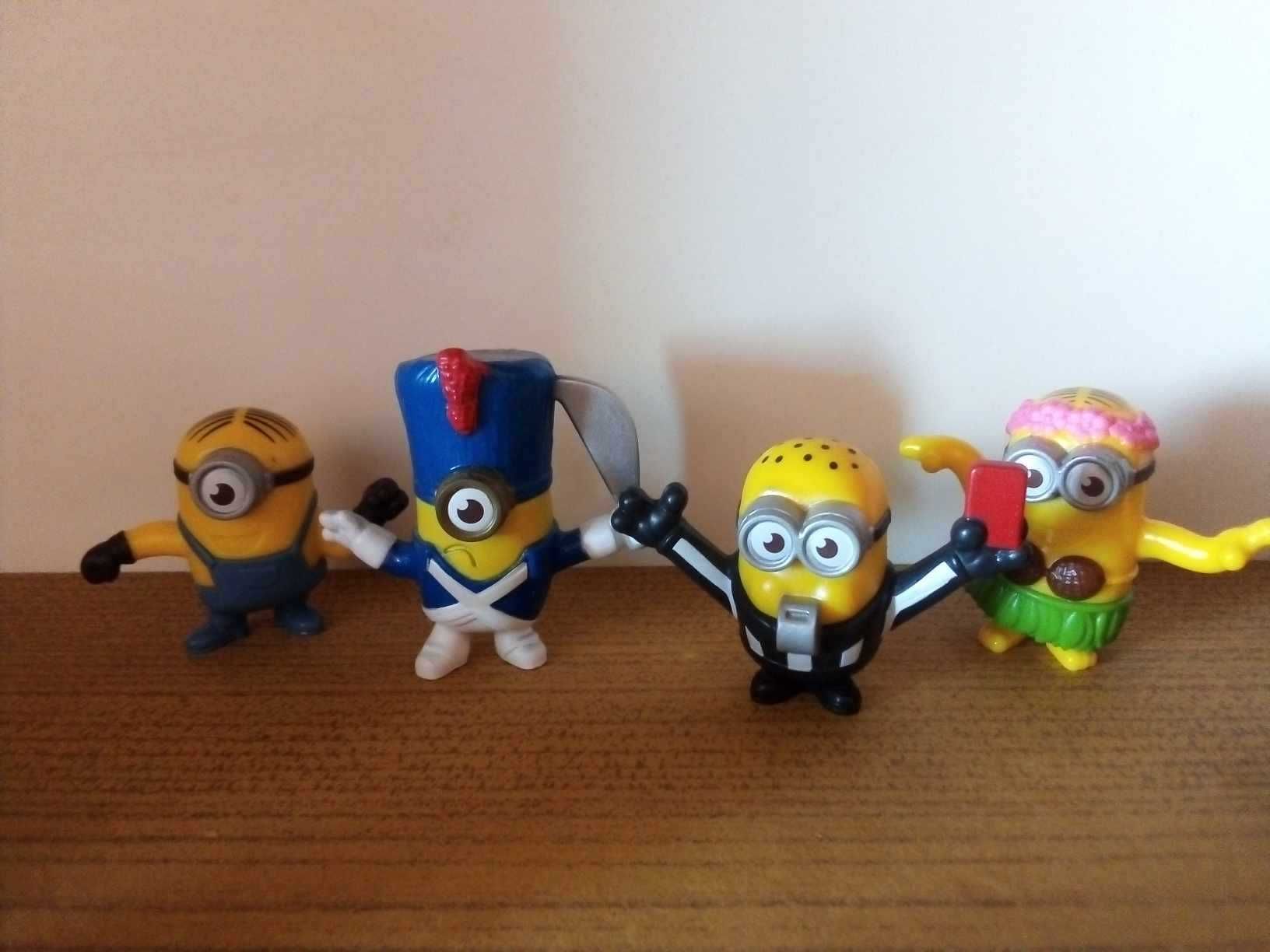 Zestaw figurek Minionki
