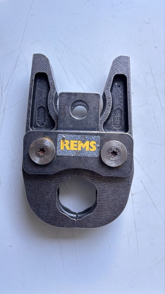 Szczęka zaciskowa REMS M35