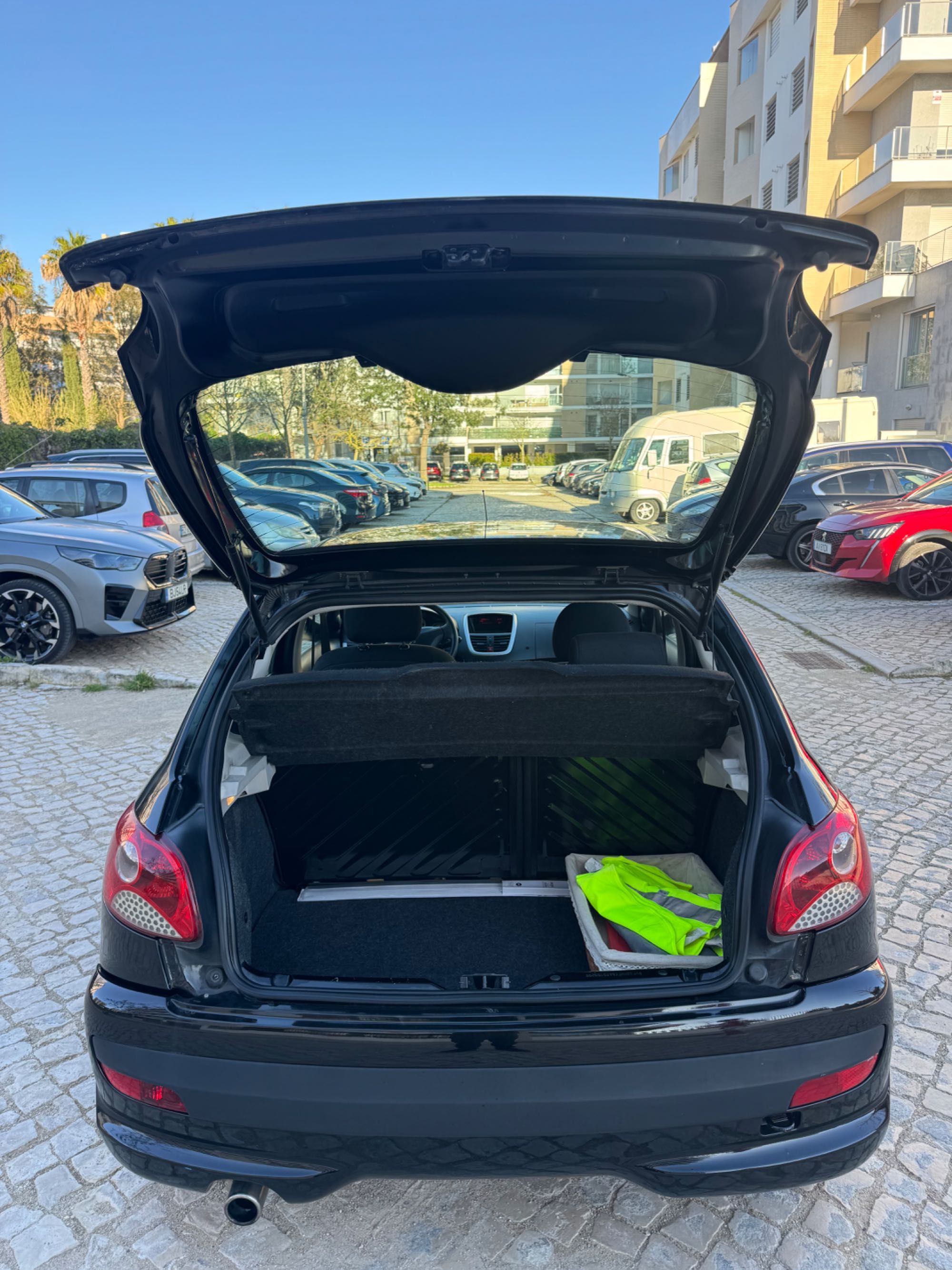 Peugeot 206 + 1.1 gasolina 60 CV Nacional