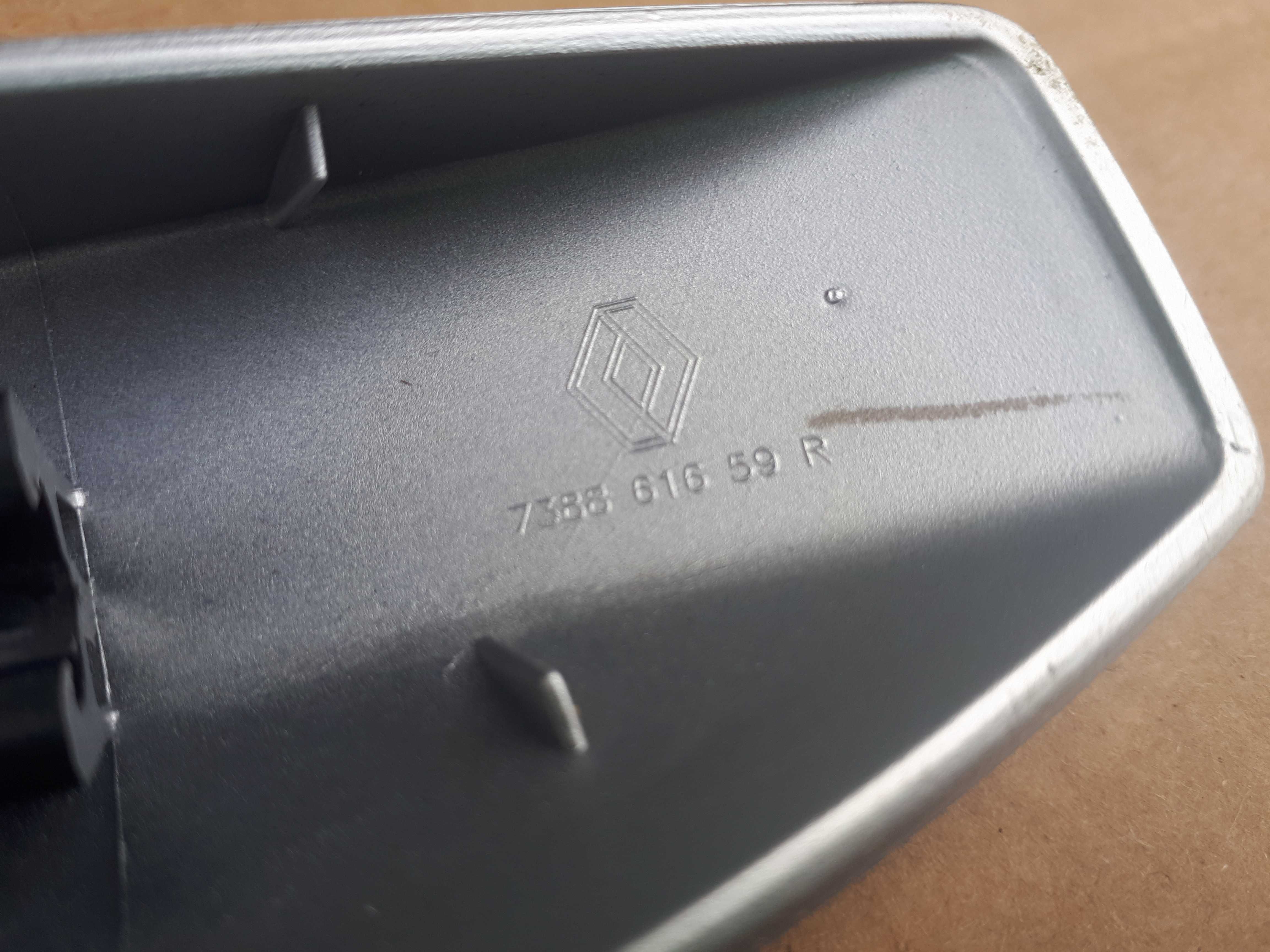 renault megane III 3 kombi nakładka na reling prawy tył