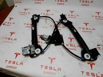 Склопідйомники на  Model S