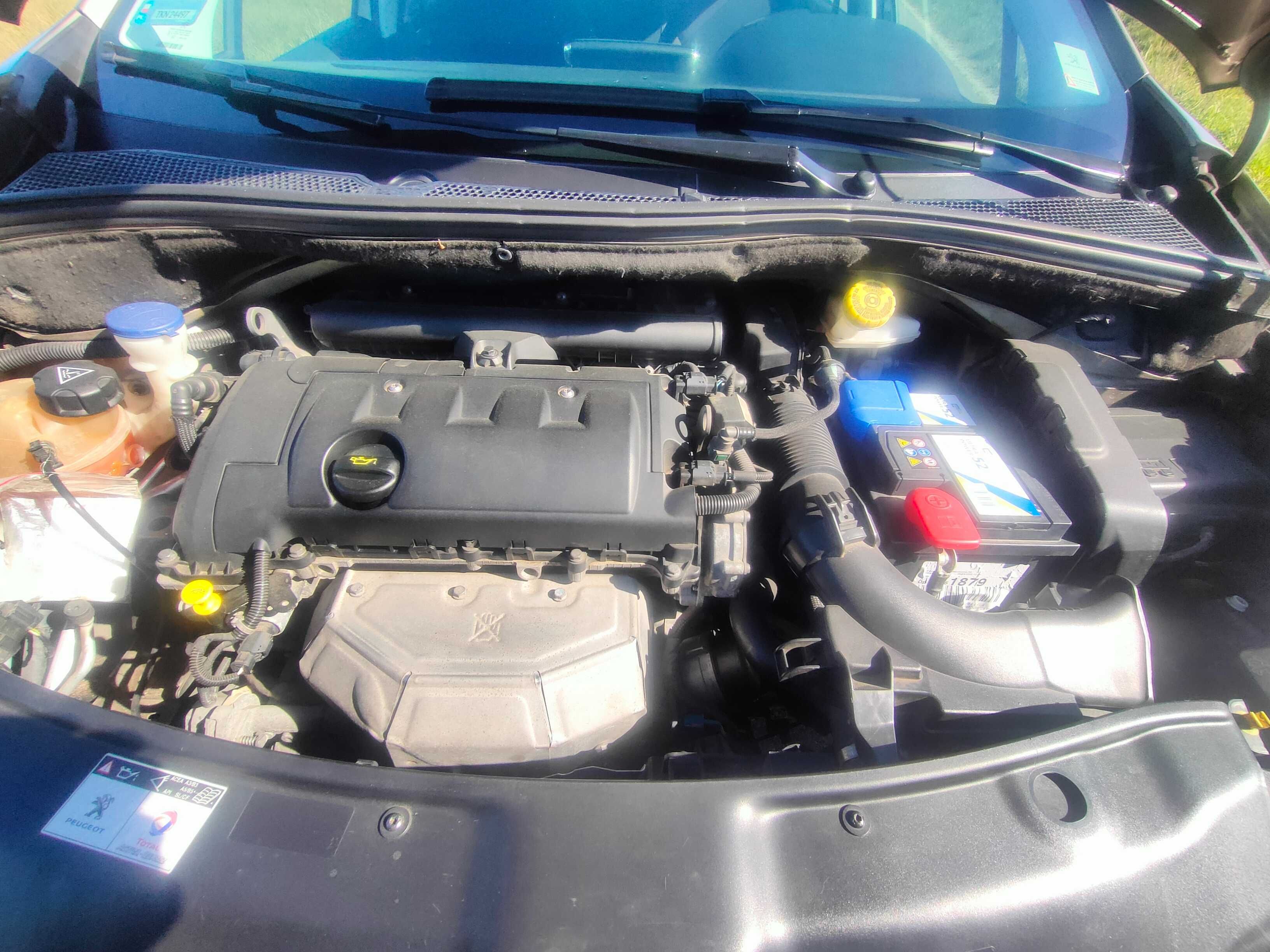 Peugeot 208 1.4 benzyna, 7 lat w jednych rękach. Polecam