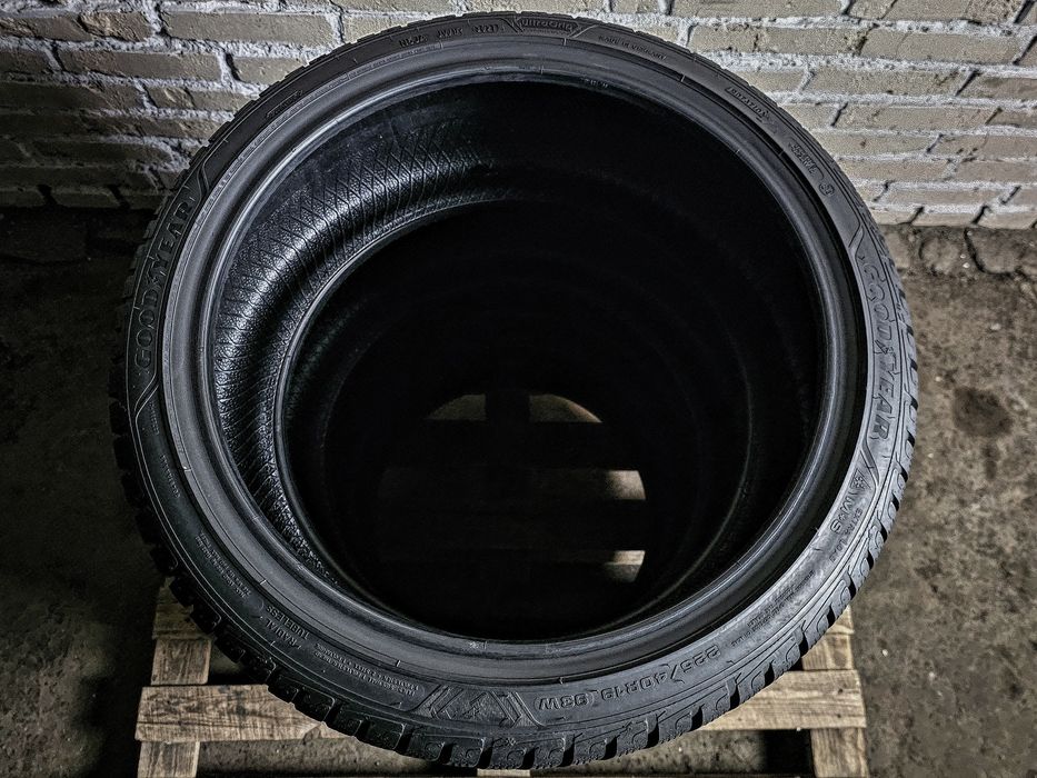 Зимові 225/40r19 GoodYear | Germany | 2021 | 6.5mm | Преміум шини/4шт