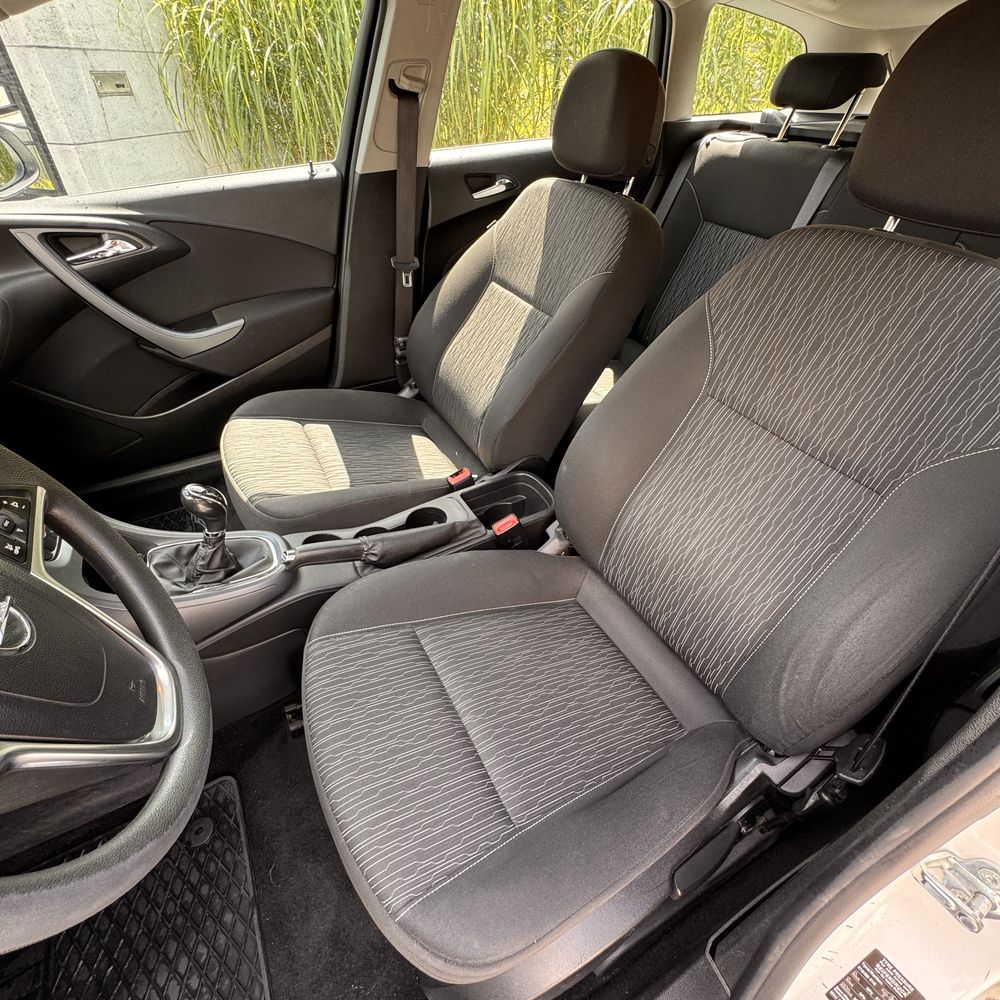 Opel Astra J 1.7cdti REZERWACJA