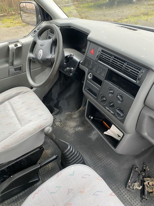 Volkswagen transporter T4  2002  2.5 TDI. 75кВт фольцваген транспортер